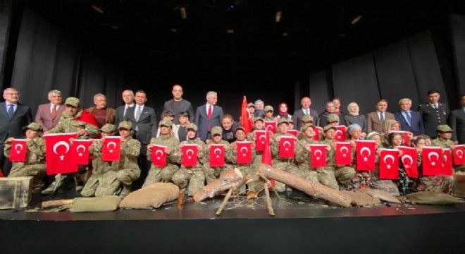 Çanakkale ruhu Erzurum’da sahneye taşındı