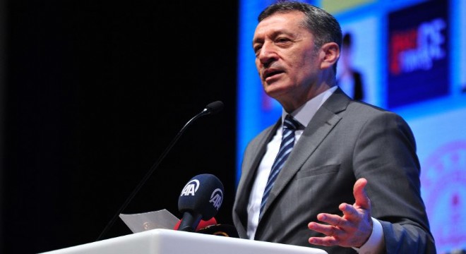 ‘Türkçe, dil bayrağımız'