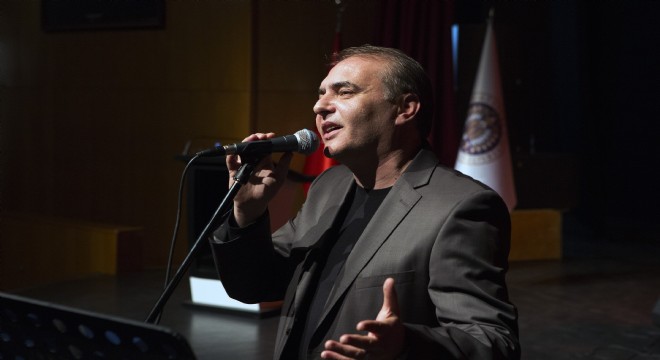 'Vatan Bizimdir” dinletisi büyük beğeni topladı