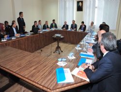 Vali'den tarihi yaklaşım