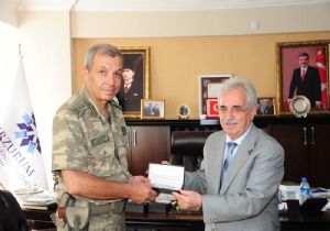 Tümgeneral Batı'dan Erzurum'a veda