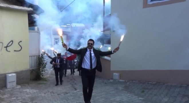 2 ay önce evlenmişti