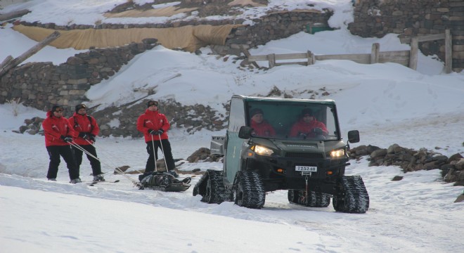 2 haftada 56 kişiyi kurtardılar