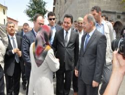 Babacan Erzurum'a geldi