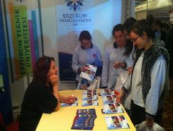 ETÜ, gençlerle buluştu