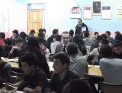 Adanur öğrencileri dinledi