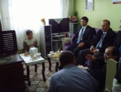 Kaymakamdan öğrencilere ev ziyareti