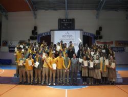 Aziziye başarıları ödüllendirdi