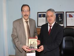 Bulutlar'dan ‘Kitaplı' ziyaret