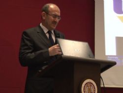 ATAÜNİ yabancı dile yoğunlaştı