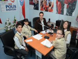 Polis Radyosu projelere yoğunlaştı