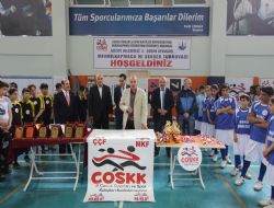 Aziziye, çocukları şenlikte buluşturdu