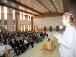 Öğrencilere güvenli internet bilgilendirmesi