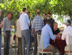 Bayramlaştı, helalleşti, vedalaştı