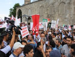 AGD katliamı telin etti