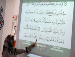 Müftülük fahri Kur'an kursu öğreticisi alıyor