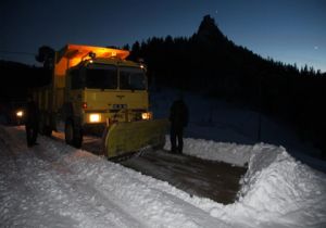 Oltu'da 20 köy yolu ulaşıma açıldı