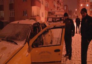 Polis, oğlunu kaçırmaya kalkan babayı arıyor