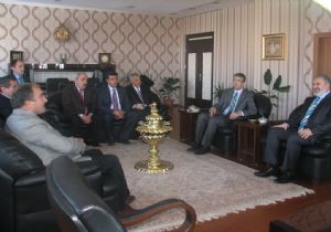 MHP'li adaylar kamu ziyaretlerini sürdürüyor