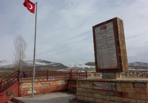 Cinis şehitleri rahmetle anıldı