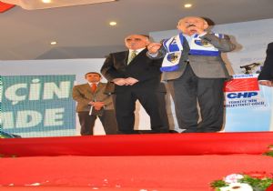 Kılıçdaroğlu'na yumurtalı protesto