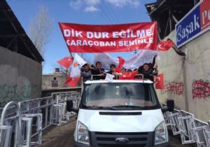 Karaçoban'da ilginç seçim görüntüsü