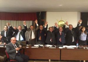 AK Parti'de seçim coşkusu