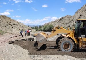 Sel'in yaraları sarılıyor 