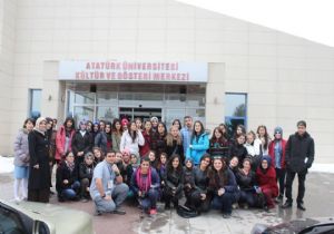 Liseliler festival coşkusu yaşadı