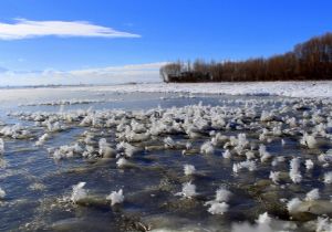 Kar durdu, soğuk vurdu