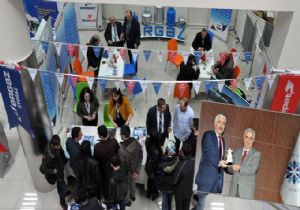 ETÜ, öğrencilerine ufuk kazandırıyor