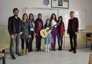 Kadına Şiddete Sanatlı Hayır..!