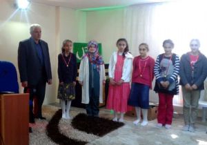 Rahmet Peygamberine sevgide yarıştılar