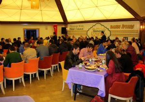 Sekmen gazetecileri ağırladı