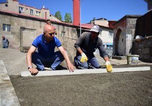 Yakutiye'de durmak yok