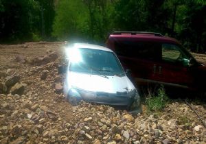 Tortum'da sağanak yağış sele dönüştü