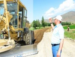 Köy mahallelere duble yol