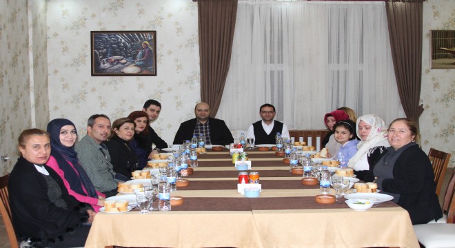 350 öğrenciyi sevindirdiler