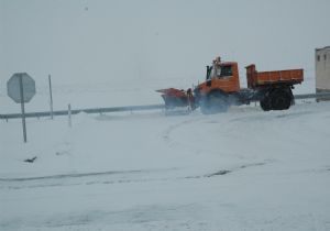 Erzurum'da 350 köy yolu kapandı