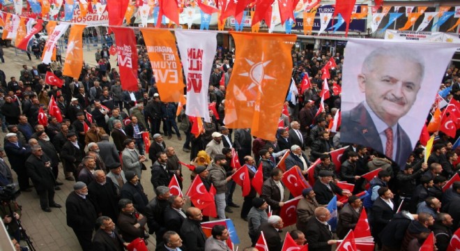 AK Parti'den Hınıs'a referandum çıkarması