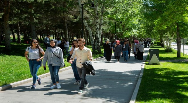 ATAUNİ Yaz okulu başladı