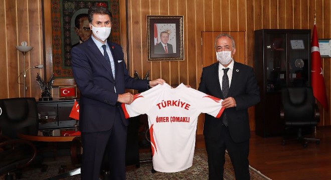 ATAUNİ'den Curling Federasyonuna destek