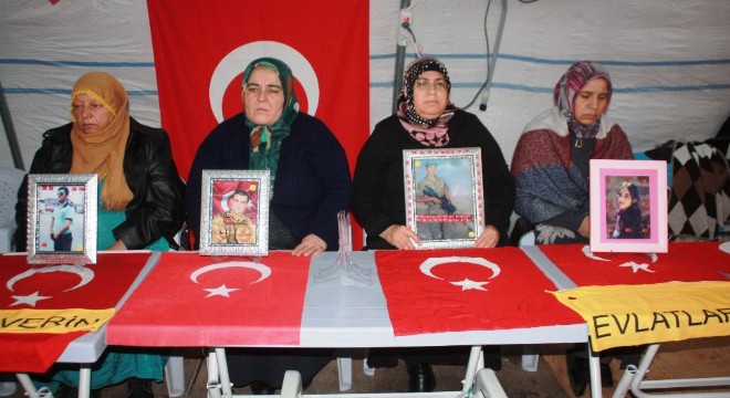Ailelerin evlat nöbeti 118'inci gününde