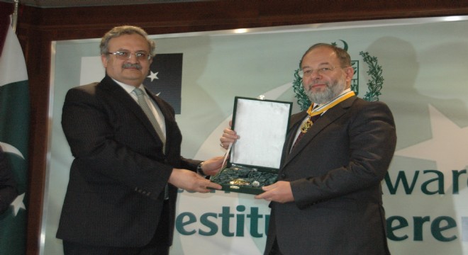 Akdağ ve Kahraman'a Pakistan Devlet Nişanı