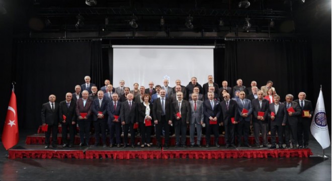 ATAÜNİ'de Kurumsal Vefa ve Hizmet Ödülleri töreni