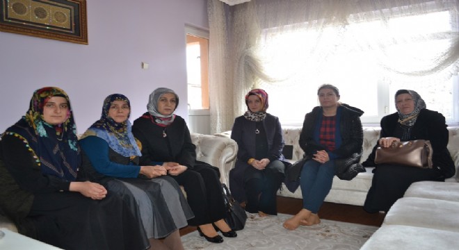 Azizoğlu şehit yakınlarını yalnız bırakmıyor