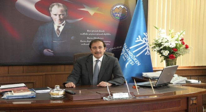 'Cumhuriyetimizin kurucusunu rahmetle anıyoruz''