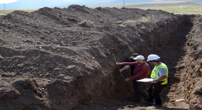 Büyükşehir'den fay kazısı