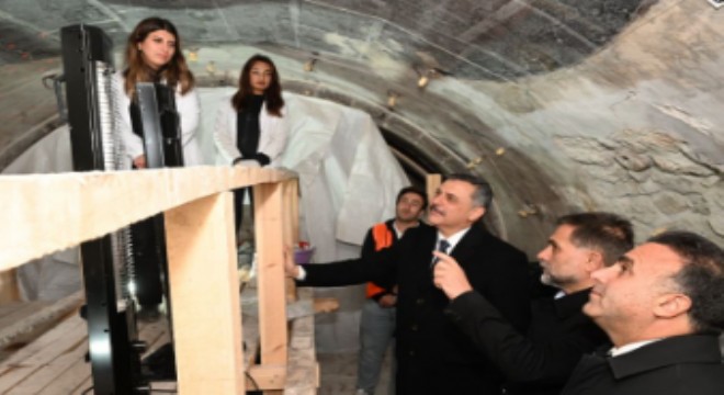 Çiftçi Fetih Camisinde incelemelerde bulundu