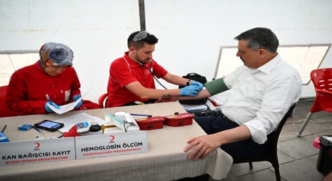 Çiftçi'den kan bağışı rekoru